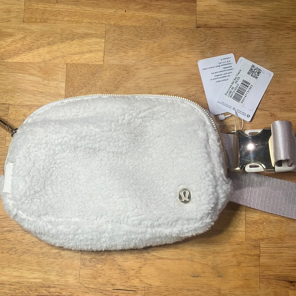Fleece lululemon Fanny pack 1L